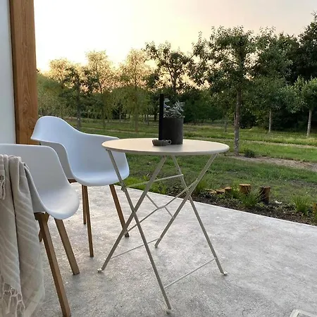 Stijlvol Met Veranda! Tuynloodz C * Beers (North Brabant)