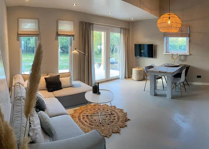 شقة Stijlvol Met Veranda! Tuynloodz C