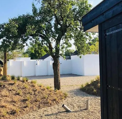 Stijlvol Met Veranda! Tuynloodz C * Beers (North Brabant)