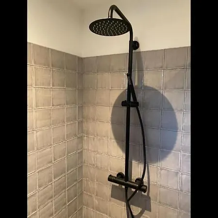 Stijlvol Met Veranda! Tuynloodz C Apartamento *